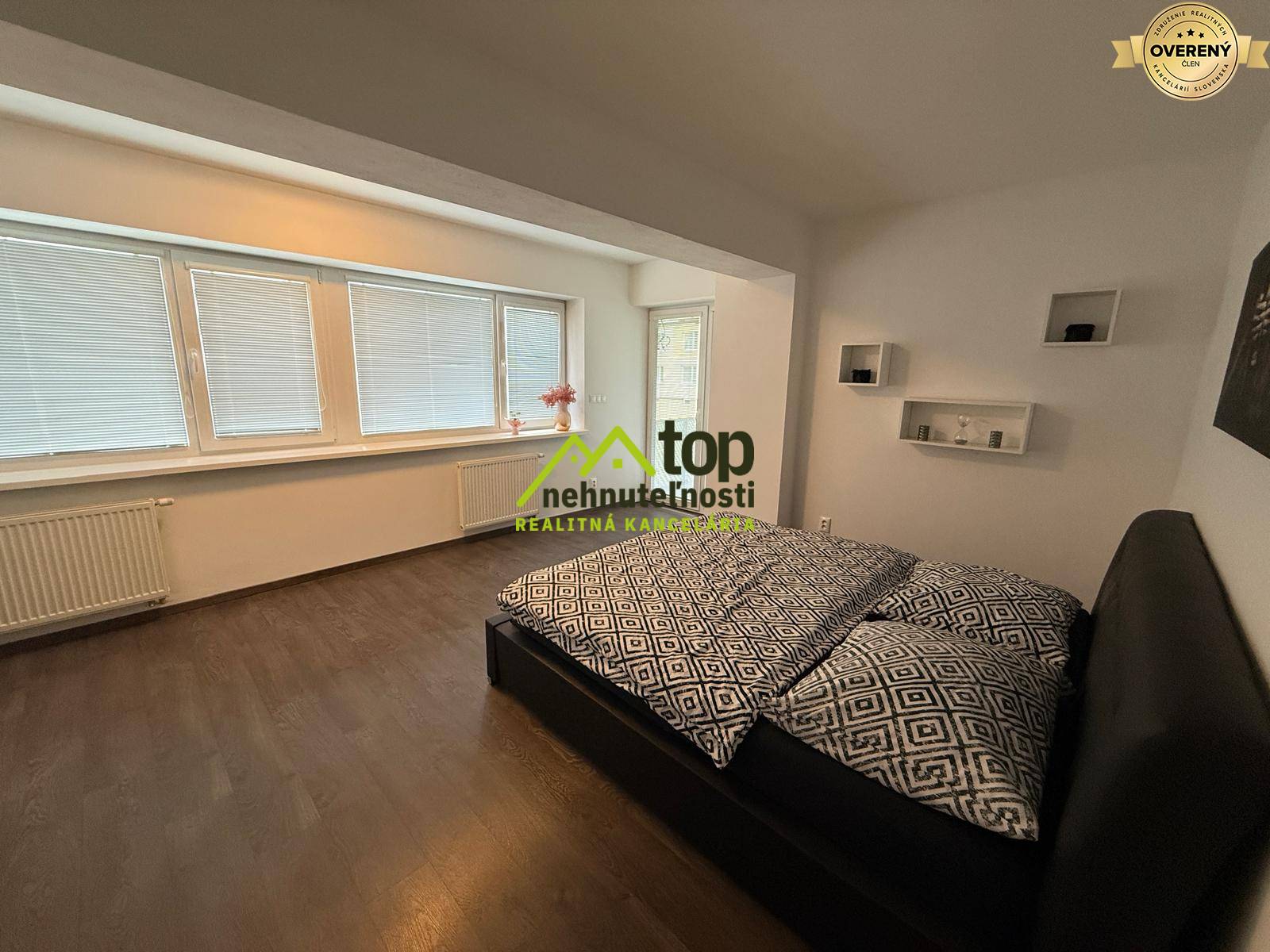 WhatsApp Image 2026-03-31 at 18.42.44 (5).jpeg