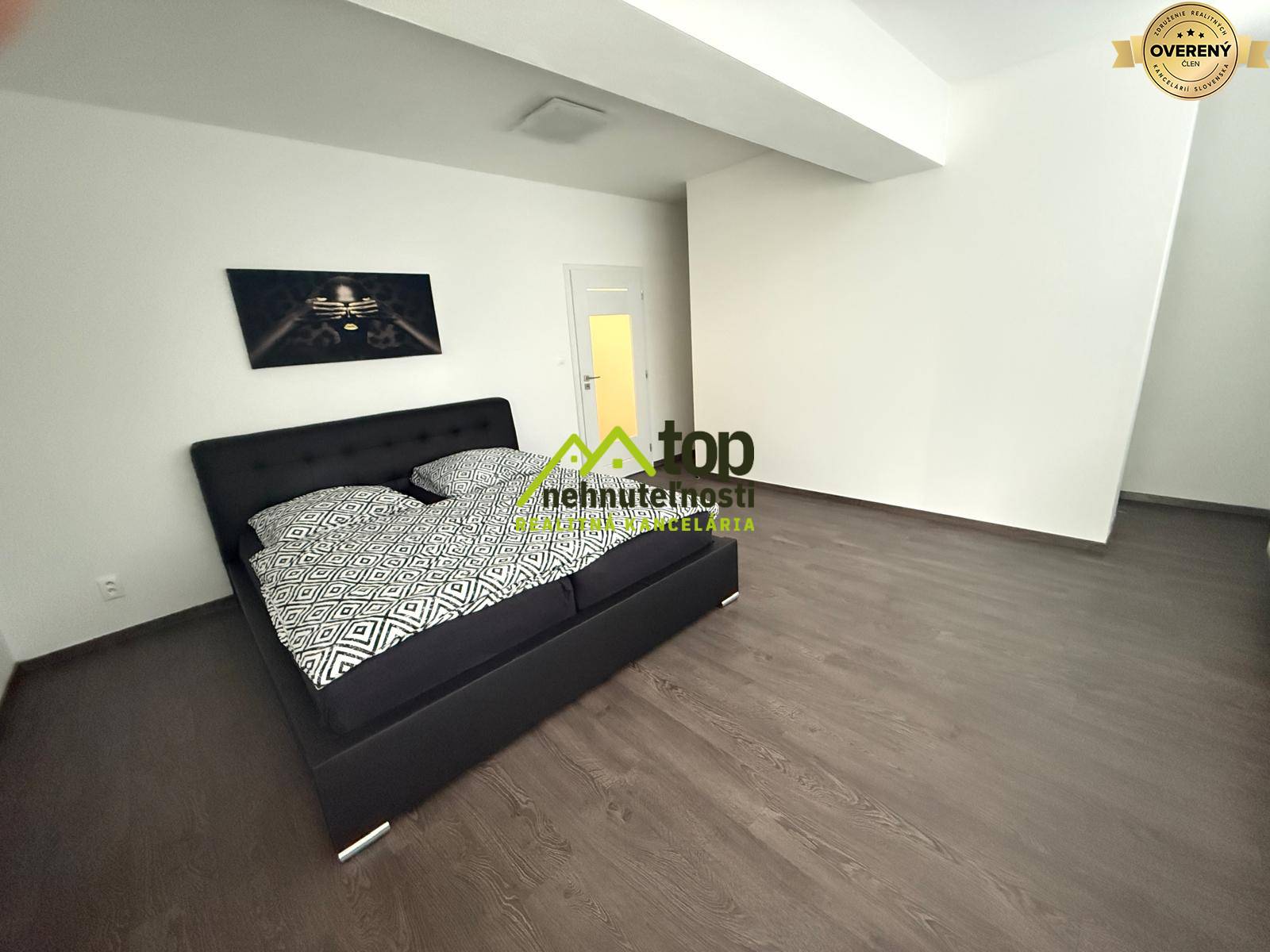 WhatsApp Image 2026-03-31 at 18.42.44 (3).jpeg