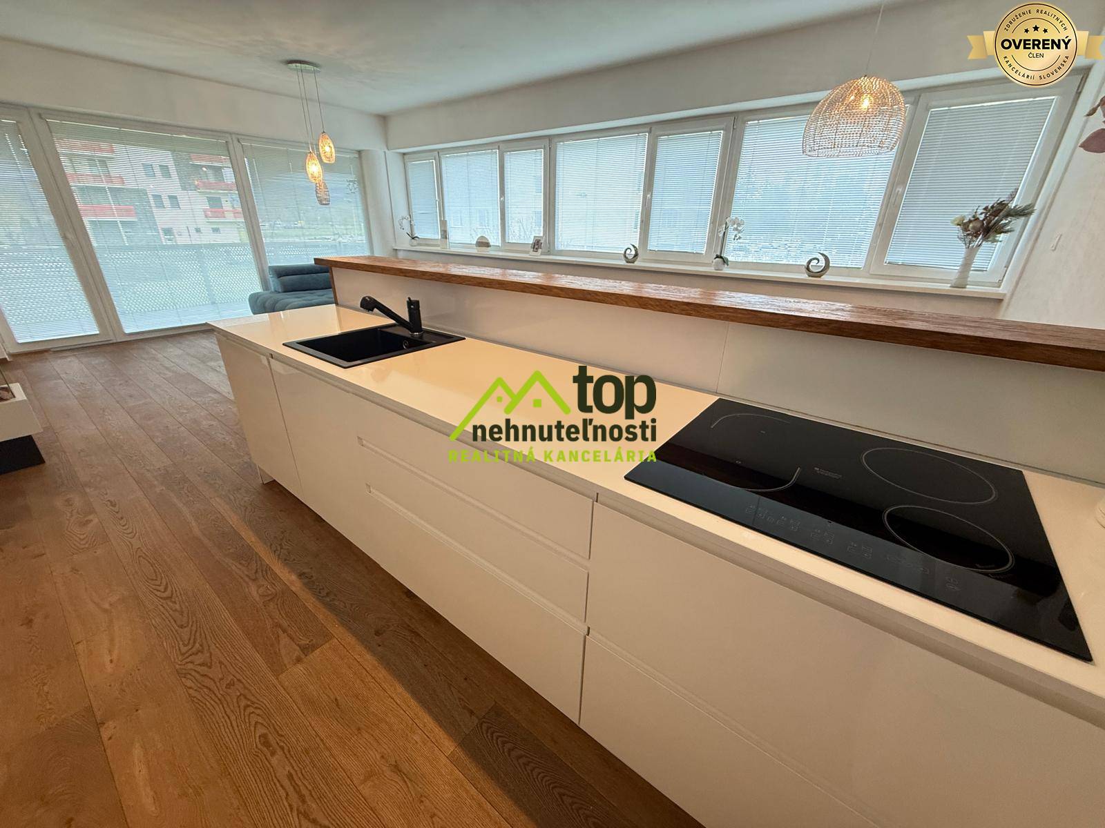 WhatsApp Image 2026-03-31 at 18.42.44 (11).jpeg