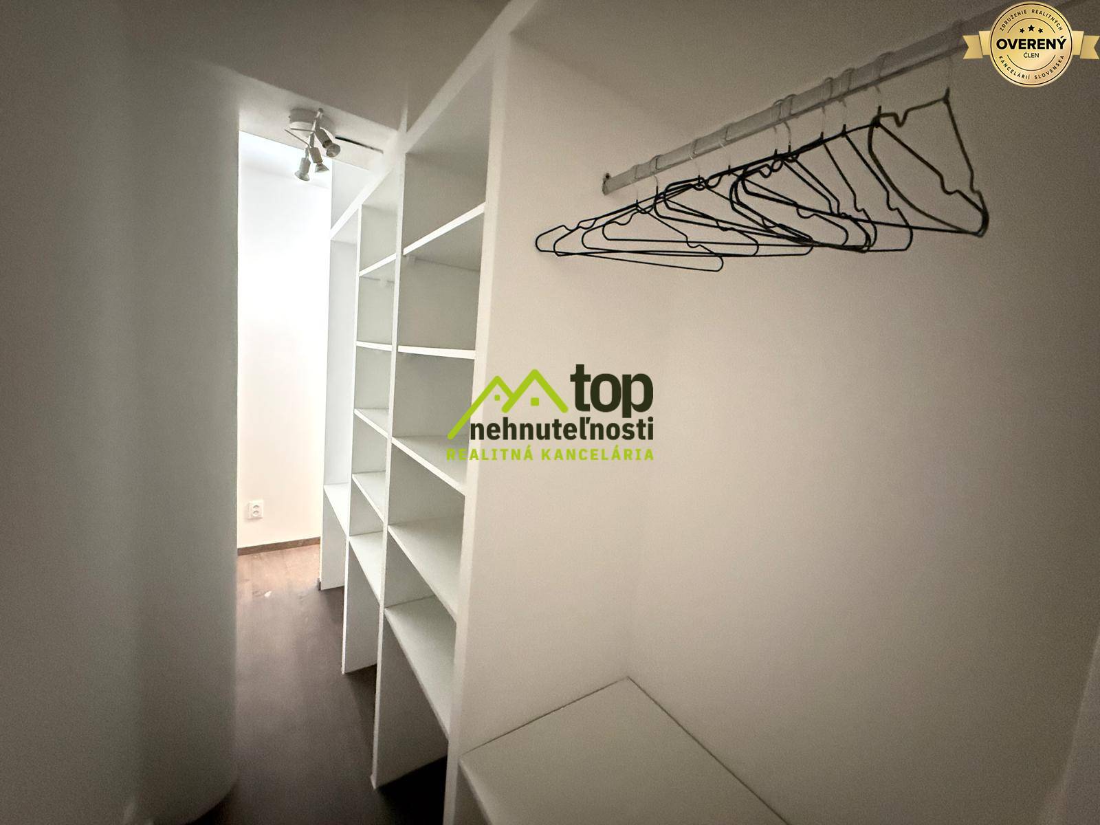 WhatsApp Image 2026-03-31 at 18.42.44 (4).jpeg